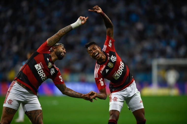 Futebol: Flamengo ganha do Grêmio na partida de ida e leva boa vantagem na Copa do Brasil