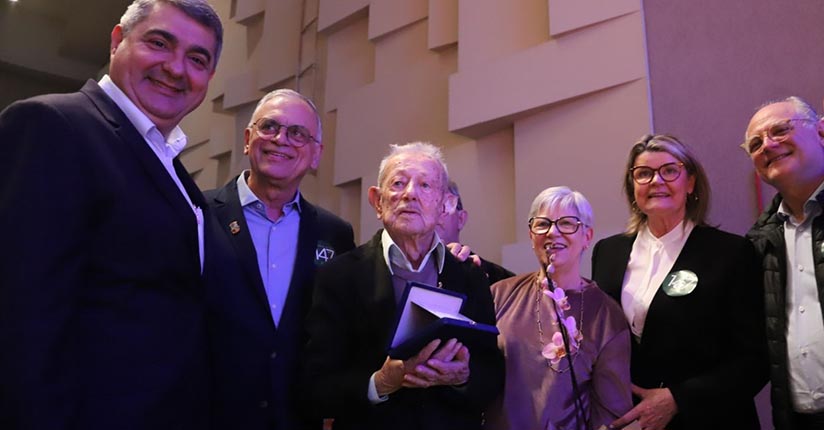 Homenagem aos centenários abriu programação dos 147 anos de Jaraguá