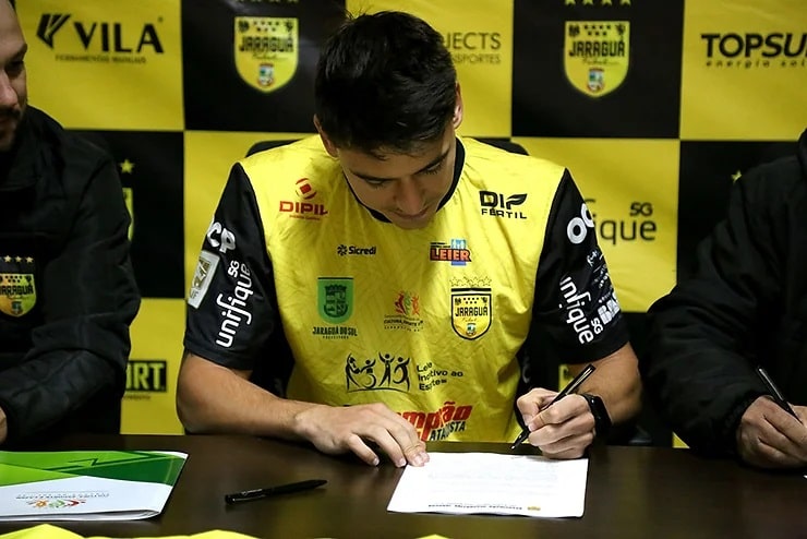 Futsal: Jaraguá anuncia a volta do jogador Ruan, que estava na Itália