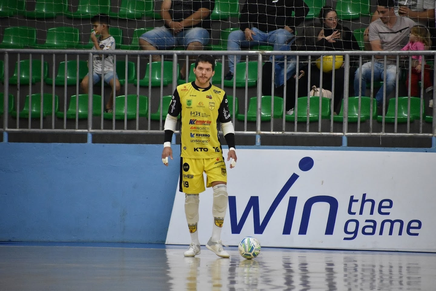 Futsal: Goleiro João Neto, do Jaraguá, é eleito o craque do mês de junho da LNF