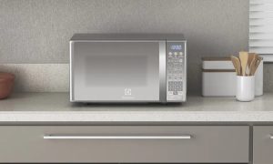 Como Limpar Microondas: Passo a Passo Simples e Fácil