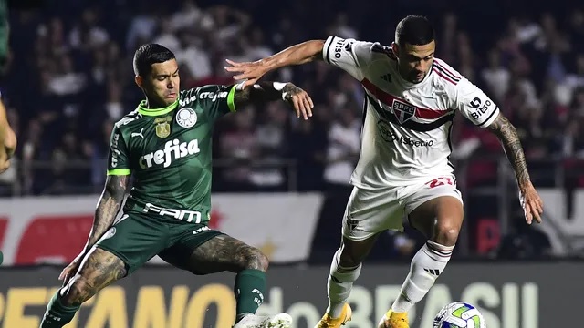 Futebol: Golaço de Rafinha define Choque-Rei e São Paulo abre vantagem contra o Palmeiras