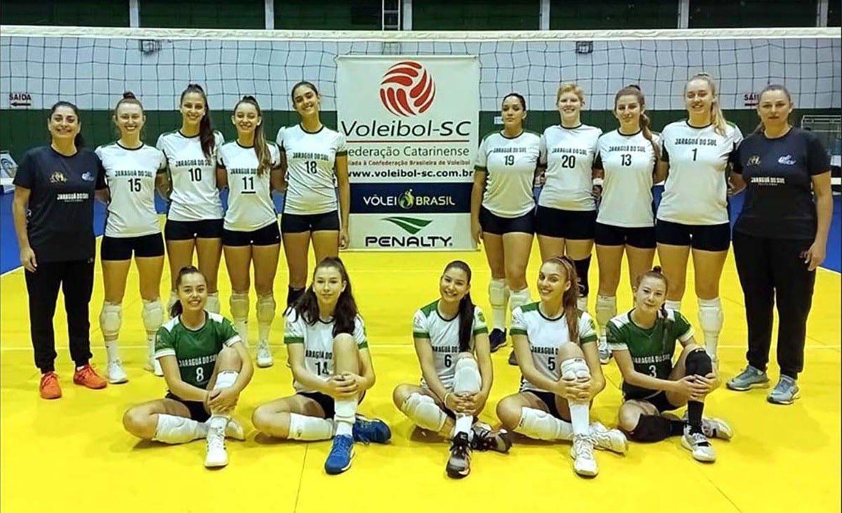 Vôlei: Equipe adulta feminina faz jogo do estadual no Sesi, em Jaraguá do Sul