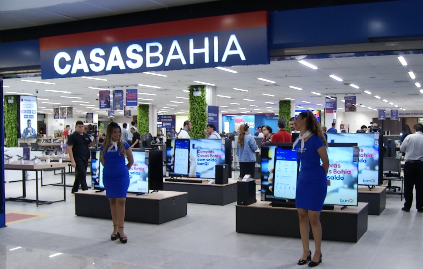 Casas Bahia fechará 100 lojas e cortará funcionários