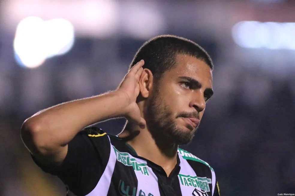 Futebol: De promessa olímpica a retomada de carreira no interior de Santa Catarina, os altos e baixos de Clayton