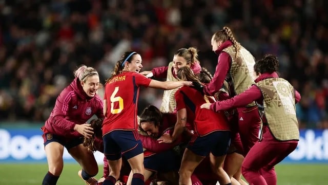 Resumo da Copa: Espanha vence Suécia e está na final da Copa do Mundo pela primeira vez