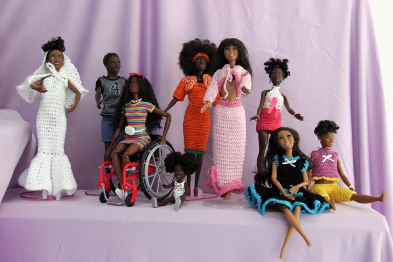 Espaço Cultural Dolcídio Menel tem exposição de bonecas negras 