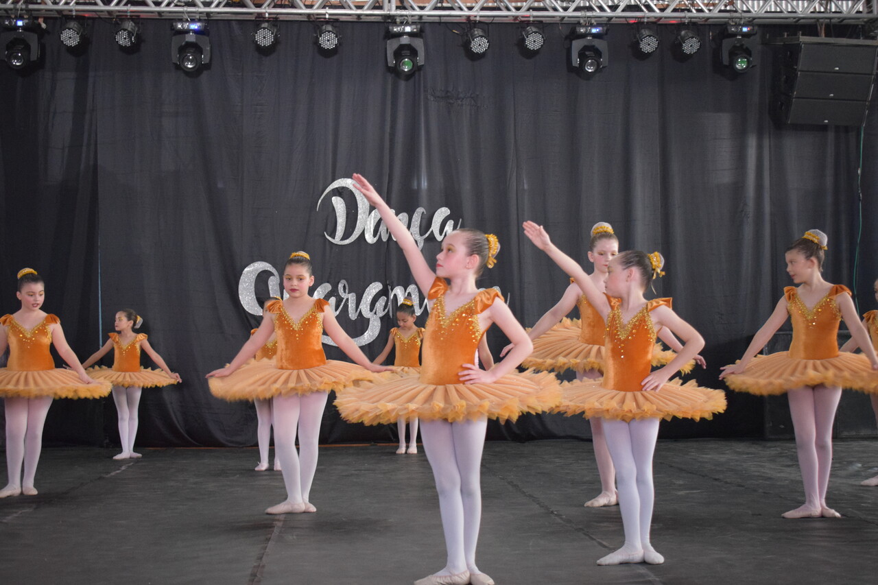 Mostra de dança abriu a programação dos 74 anos de Guaramirim
