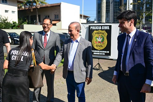 Polícia Civil da região recebe viaturas e estações de trabalho 