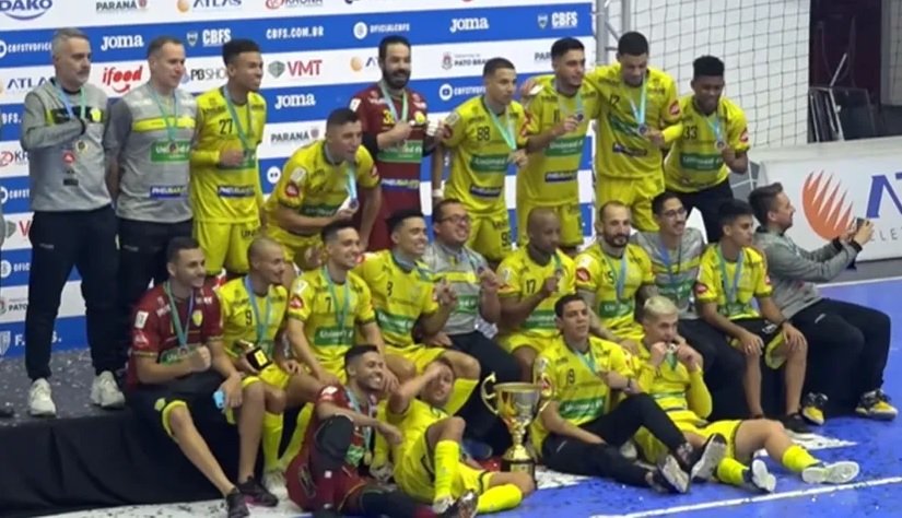 Futsal: Com gol de Pedrinho, Praia Clube vence o Pato e conquista o título inédito da Taça Brasil