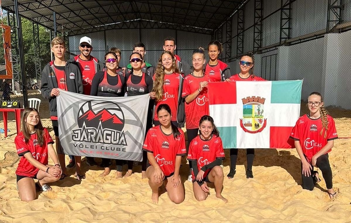 Vôlei de Praia: Meninas de Jaraguá do Sul são vice-campeãs em Curitiba