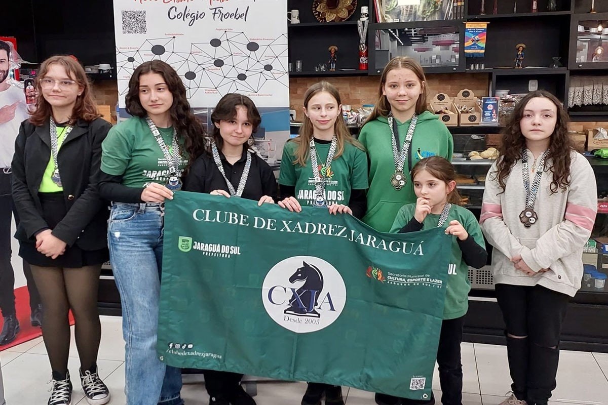 Xadrez: Equipe jaraguaense garante diversos pódios em São Bento do Sul