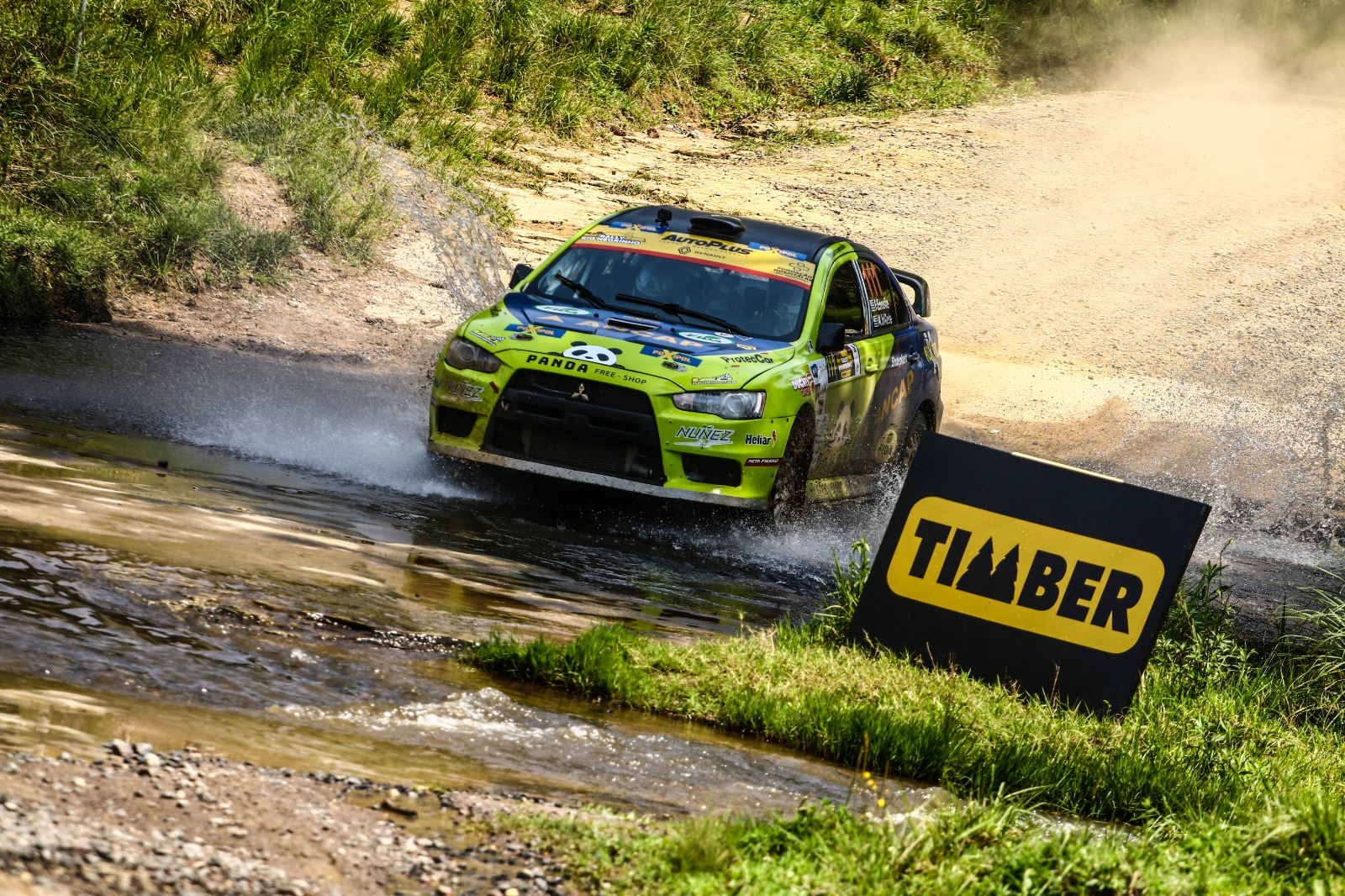 VÍDEO: Rio Negrinho se supera na organização da etapa do Campeonato Brasileiro de Rally
