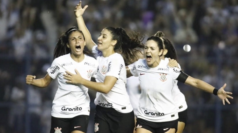 Futebol: Corinthians vence o Santos e avança para mais uma final do Brasileirão