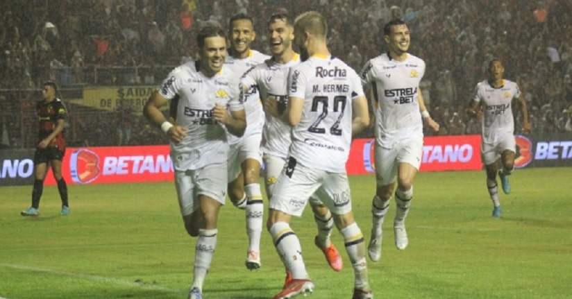 Futebol: Sport sai na frente, mas leva empate do Criciúma e segue sob pressão no G-4