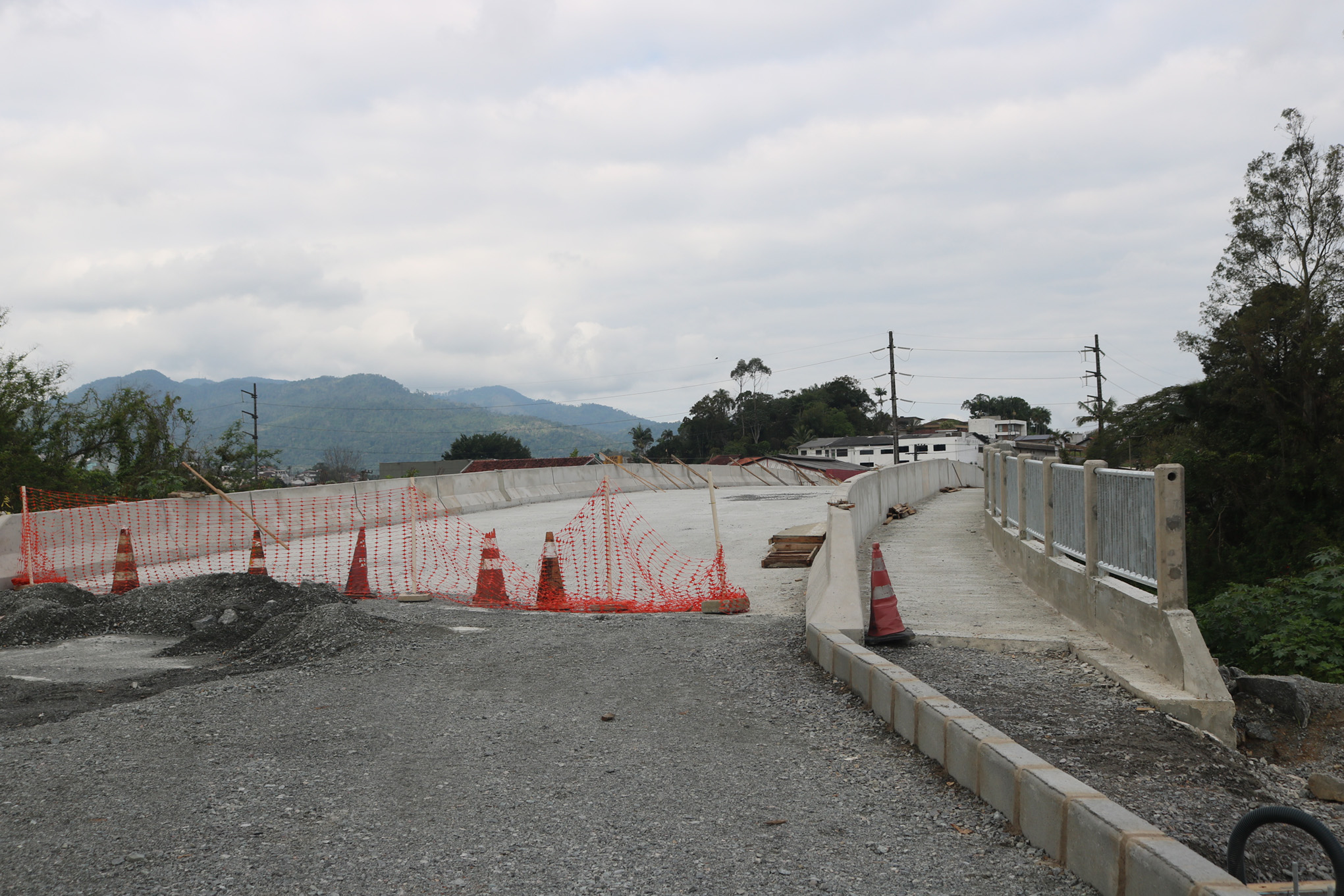 Ainda sem previsão a entrega da Ponte da Menegotti