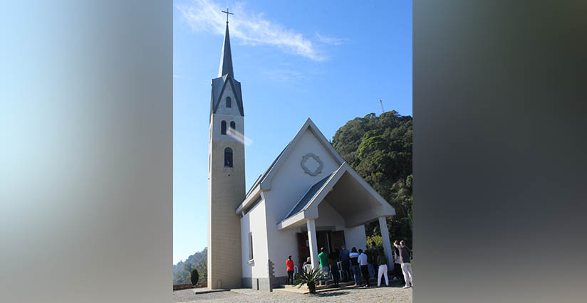 Celebração litúrgica e gastronomia lembram o Dia da Chiesetta Alpina
