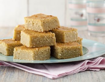 Bolinho de batata doce leve e fofinho feito sem leite nem farinha de trigo