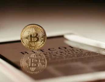 Nota de 50 reais em circulação no Brasil possui bitcoins escondidos, veja como pegar