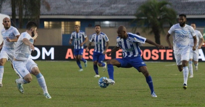 Futebol: Avaí busca empate contra Londrina fora de casa pela Série B