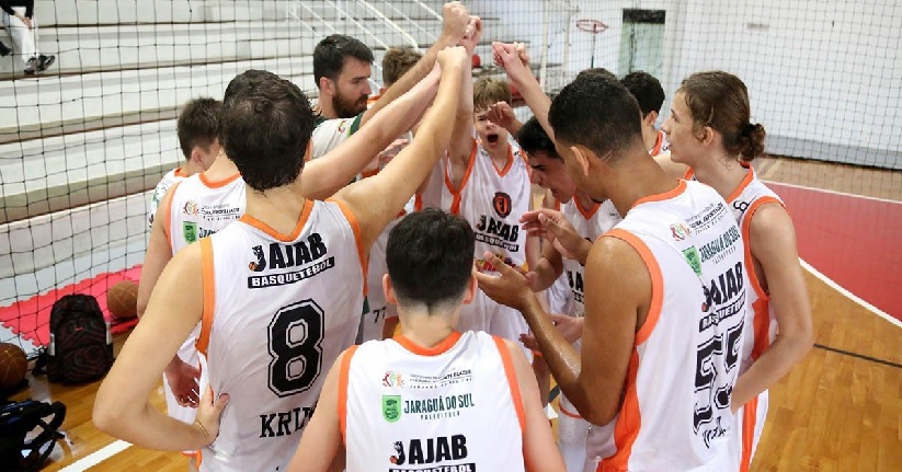 Basquete: Duas categorias jaraguaenses disputam as fases finais do estadual