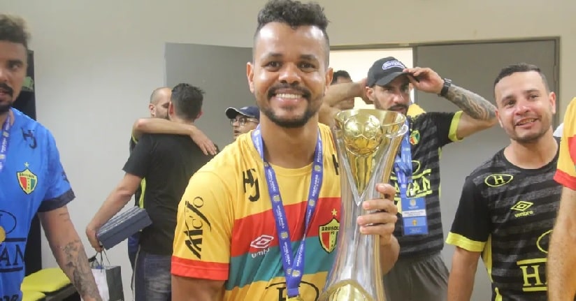 Futebol: Remanescente do título da Série D, Airton analisa o Brusque para a final da Terceirona