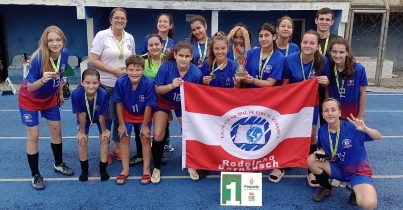 Moleque Bom de Bola: Título em seletiva leva escolas jaraguaenses à fase estadual