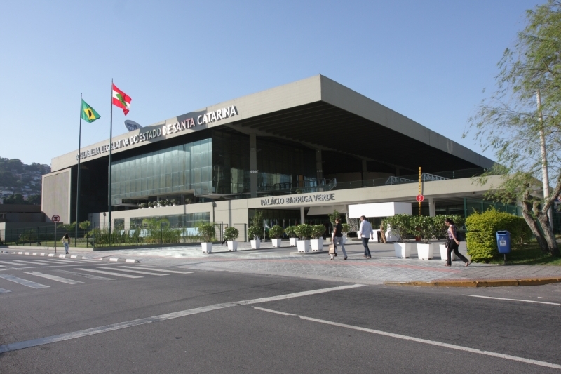 Sebold e Zipf vão receber a Comenda do Legislativo Catarinense