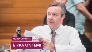 Política