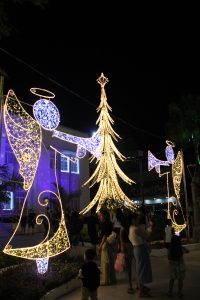 VÍDEO: Mais de cinco mil pessoas acompanham o acendimento das luzes natalinas