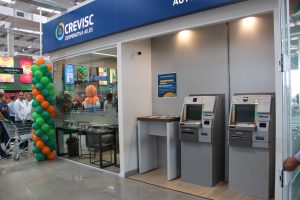 Crevisc instala nova agência dentro do Atacarejo Cooper em Guaramirim