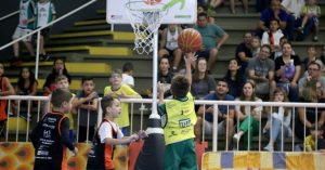 Poliesportivo: Vôlei e basquete realizam Encontro de Polos em Jaraguá do Sul