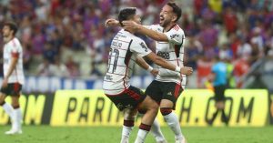 Brasileirão: Flamengo bate o Palmeiras com autoridade no Maracanã