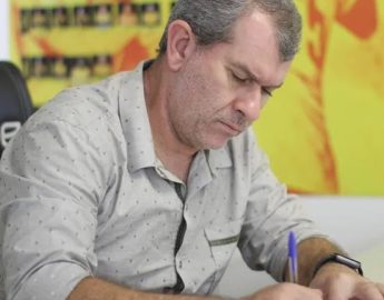 Futebol: Criciúma confirma a renovação de Claudio Tencati