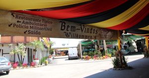 Arena da festa dos atiradores está pronta para 11 dias de diversão