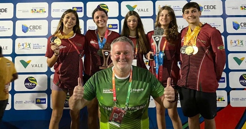 Natação: Jaraguaenses conquistam 11 medalhas nos JEBs