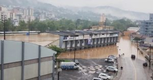 Futebol: Estádio em Rio do Sul é atingido por cheia e gramado fica coberto pela água