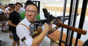 Tiro Esportivo: Medalhista olímpico elogia estande de tiro da Schützenfest