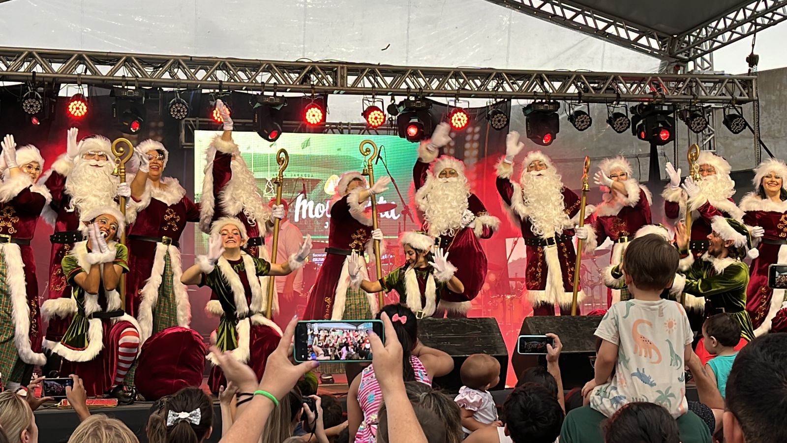 Domingo de muita diversão e alegria no Movimenta Jaraguá