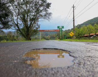 Política e Políticos – Estrada Boa” no Oeste