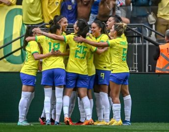 Futebol: Brasil perde amistoso contra o Japão no Morumbi