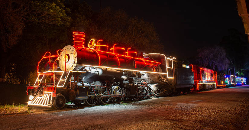 Trem de Natal passará duas vezes em Jaraguá, com uma parada 