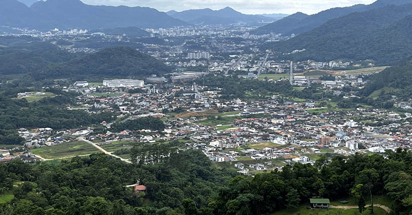 Nova via estruturante ligará a Barra do Rio Cerro ao Jaraguá 99