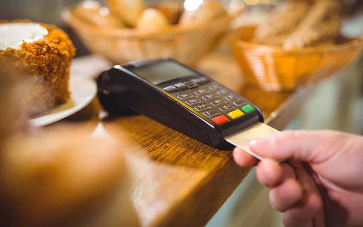 Vale-Alimentação e Vale-Refeição: o que você não pode comprar