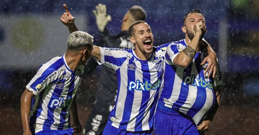 Futebol: Criciúma e Avaí ganham seus jogos no Campeonato Catarinense