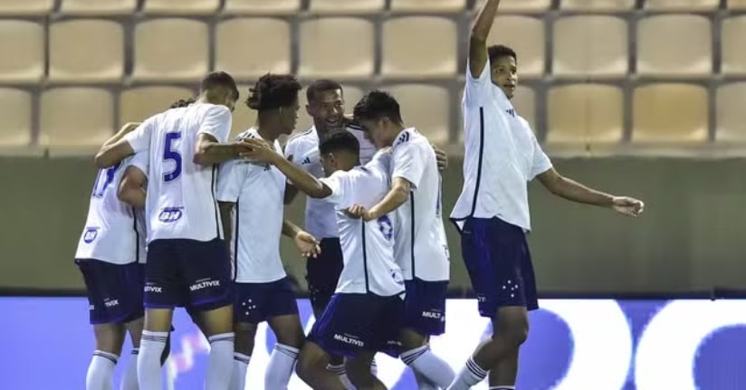 Futebol: Cruzeiro vence o Flamengo e volta à final da Copinha após 17 anos