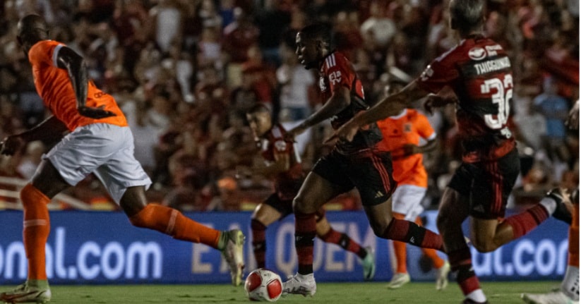 Futebol: Flamengo e Vasco jogam duas vezes no mesmo dia