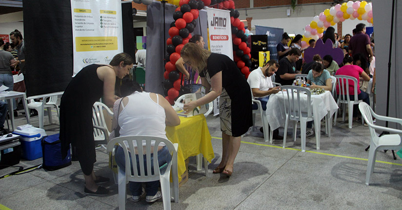 Feirão de Empregos transferido para a Arena Jaraguá