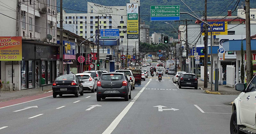 Região tem 210 mil veículos registrados junto ao Detran de SC