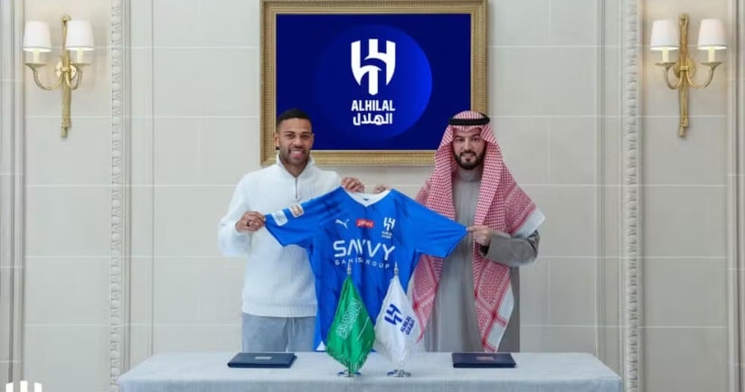 Futebol: Al-Hilal anuncia contratação de Renan Lodi